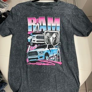 acid wash grey/black ram graphic tee